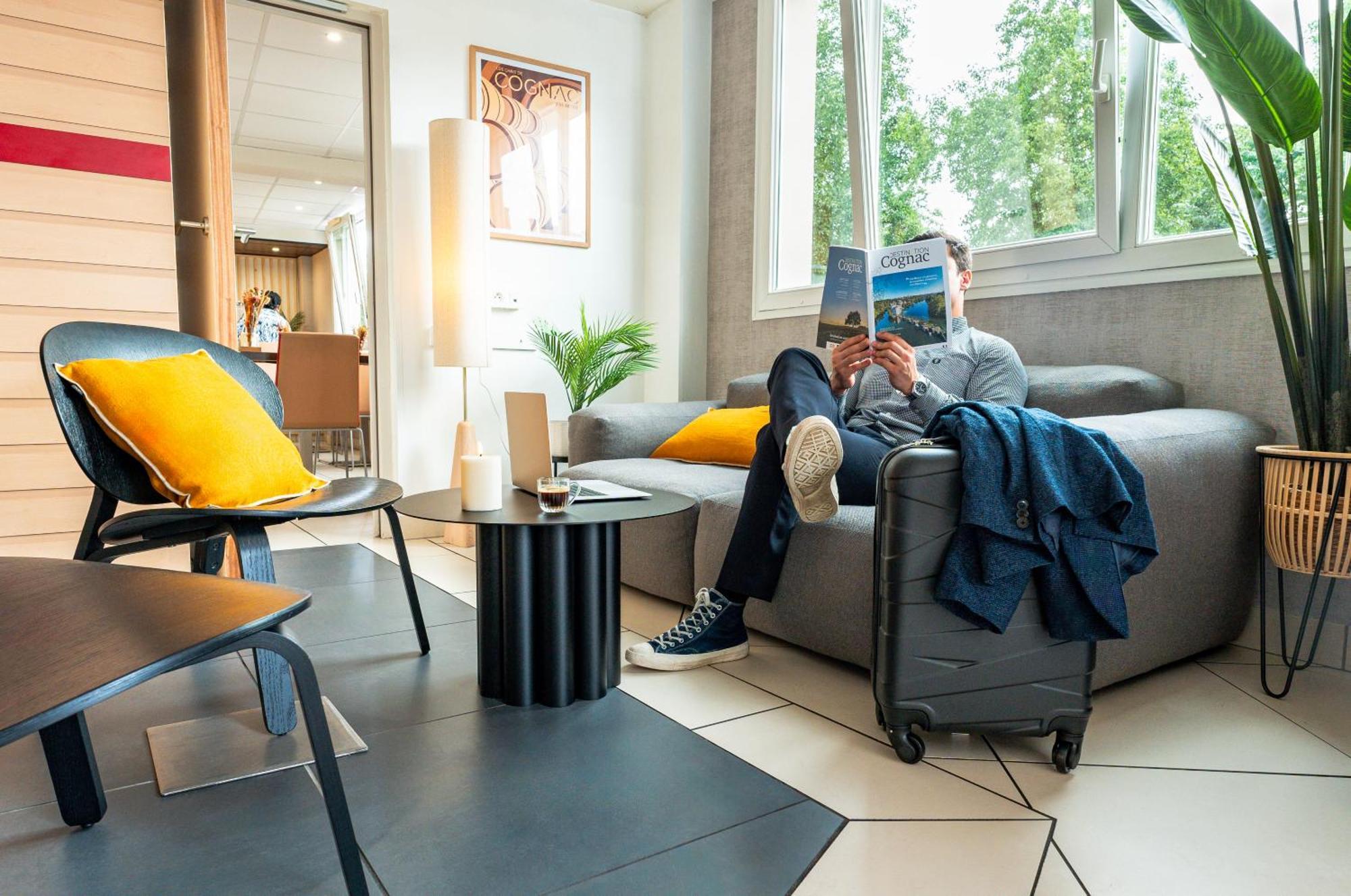 Hotel Ibis Cognac Centre Екстериор снимка